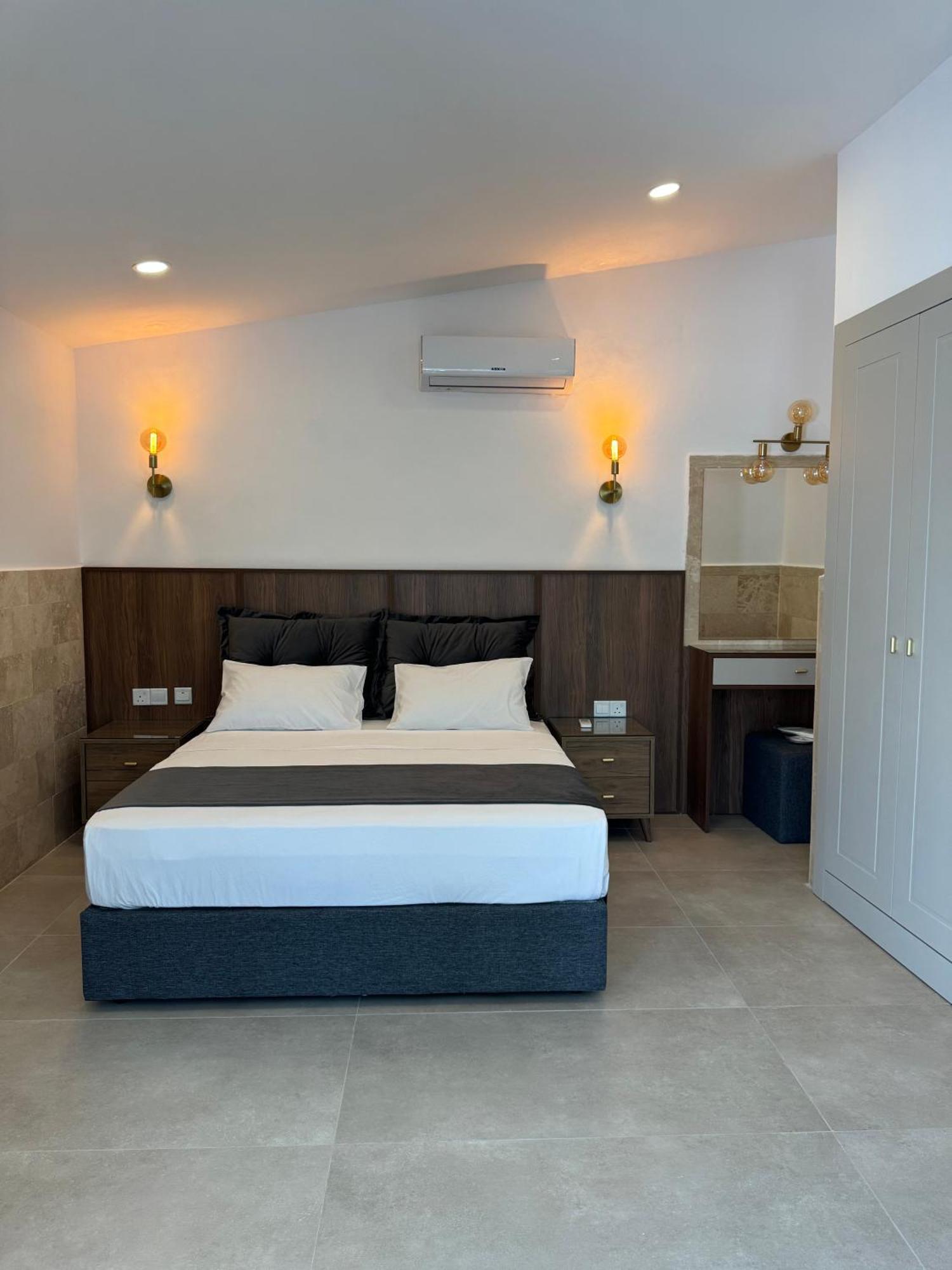 Hotel Pine Bay Club (Adults Only) Karavas  Exterior photo